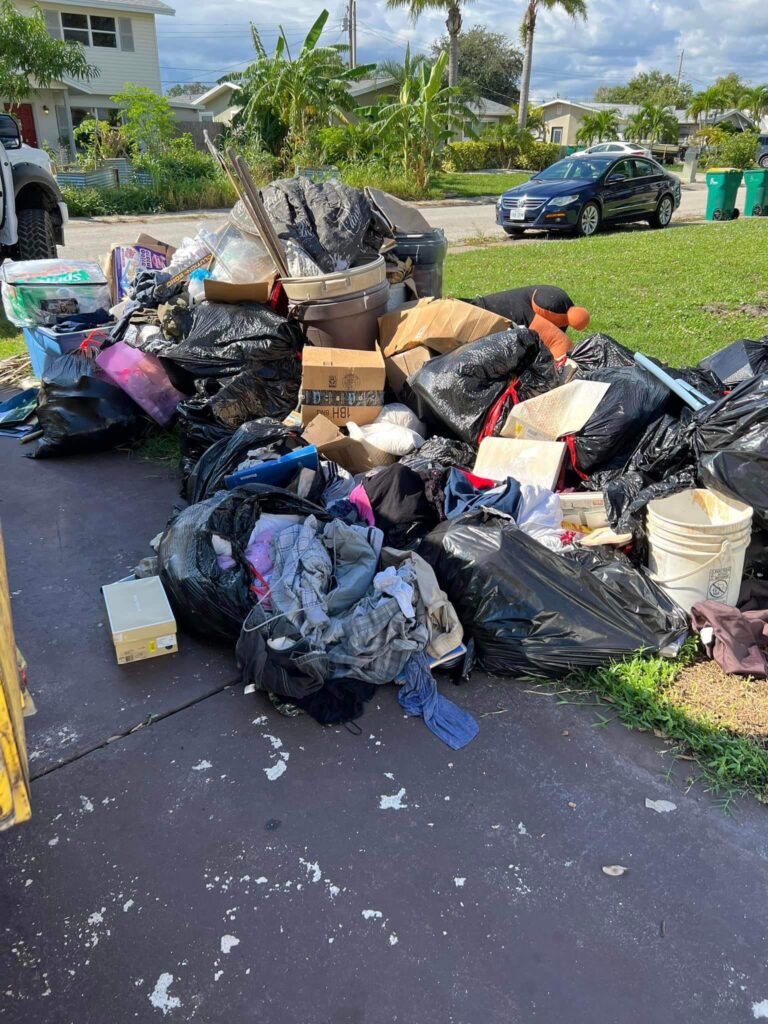 Residential Clean Outs-Dear Junk