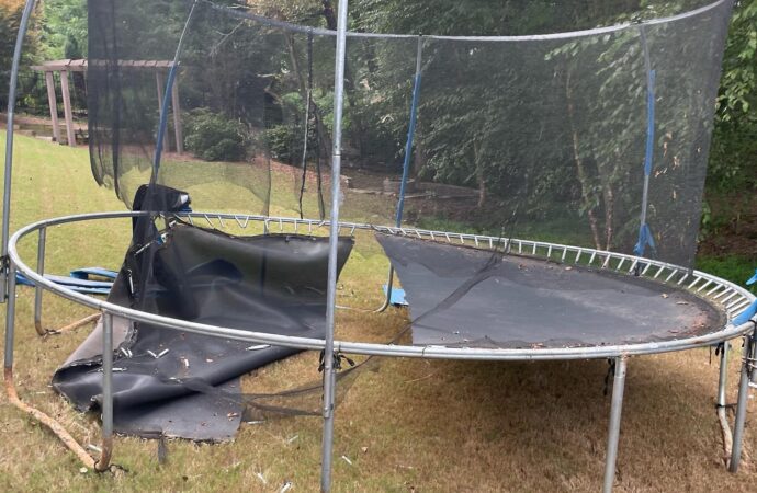 Trampoline Junk Removal-Dear Junk